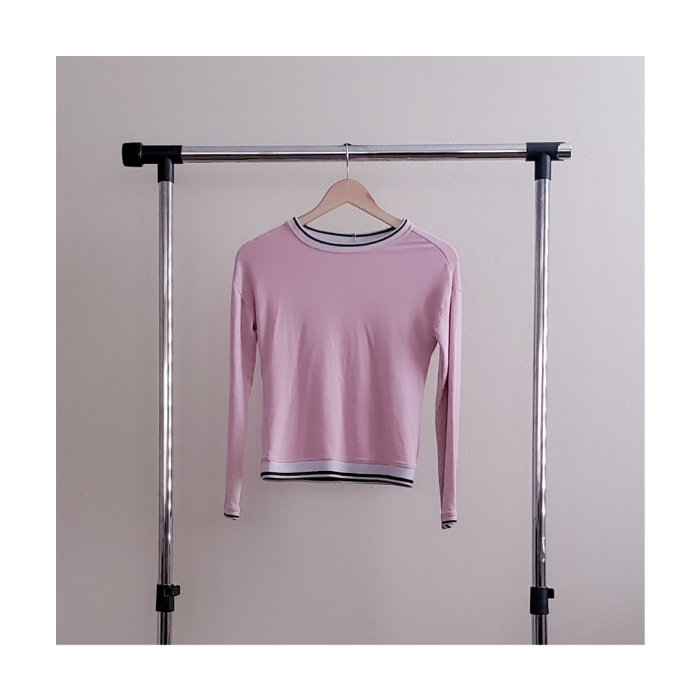 ☀️ Tilly's WHITE FAWN sweatshirt